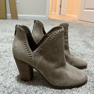 Size 9 Vince Camuto Tan Suede Ankle Booties
